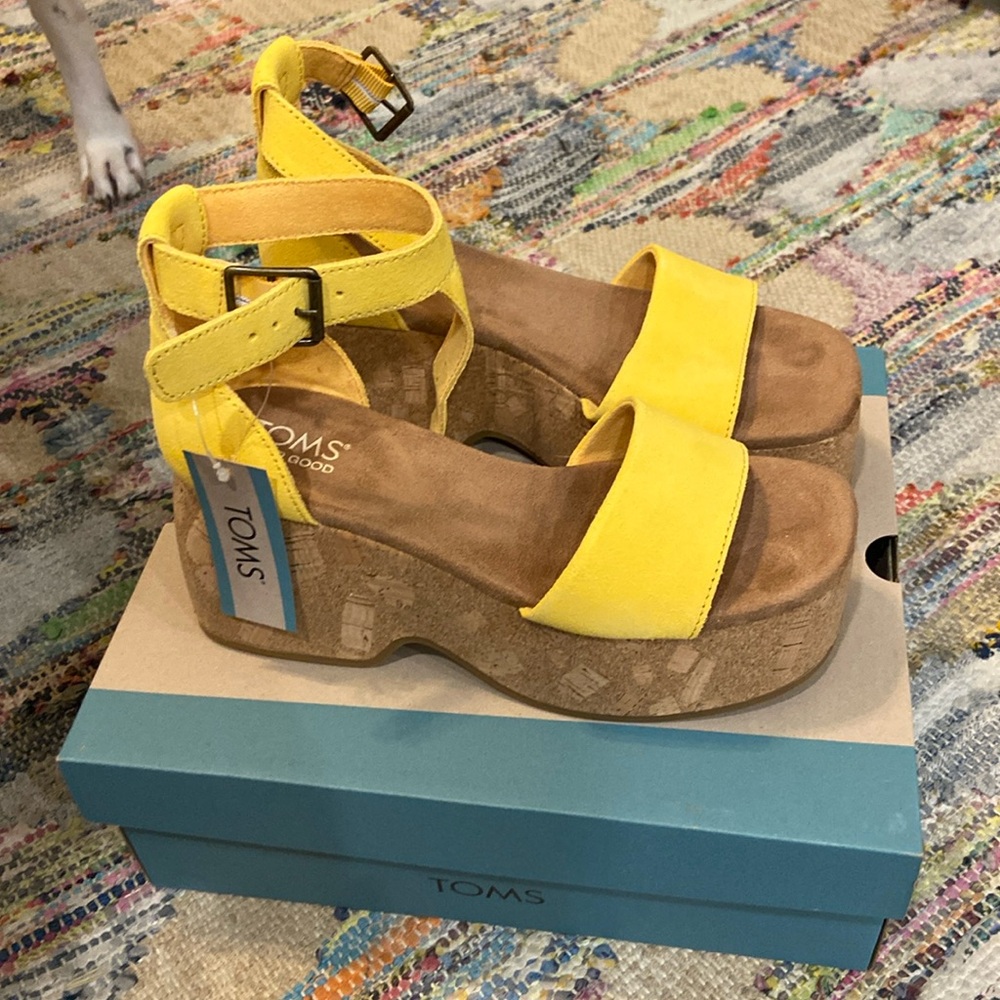 Toms platform sandals